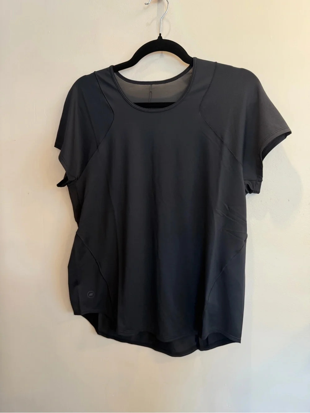 NWT ENDVR Performance Active Tee Black Moisture Wicking Athletic Top